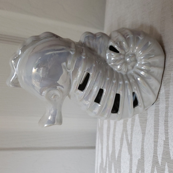 2 Decorative Seahorse's ♥, Book Shelf Ends, Under the Sea Decor - Picture 4 of 10